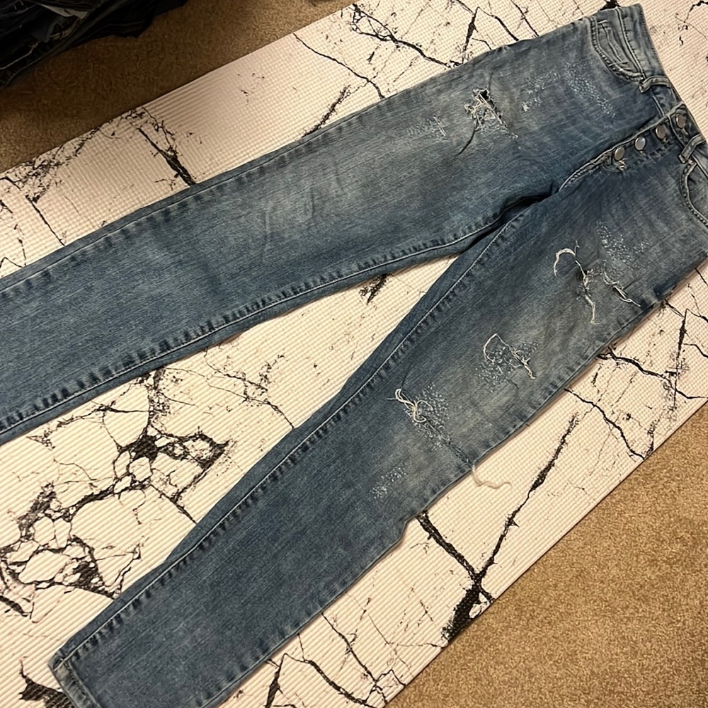 Womens distressed high rise jeans in size 26